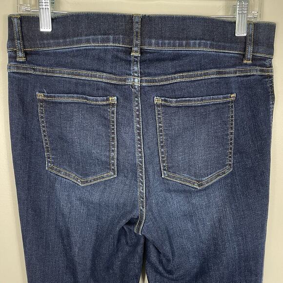 Spanx Jeans Womens Medium Flare Leg Pull On Dark Wash Slimming Classic Stretch - Picture 8 of 10